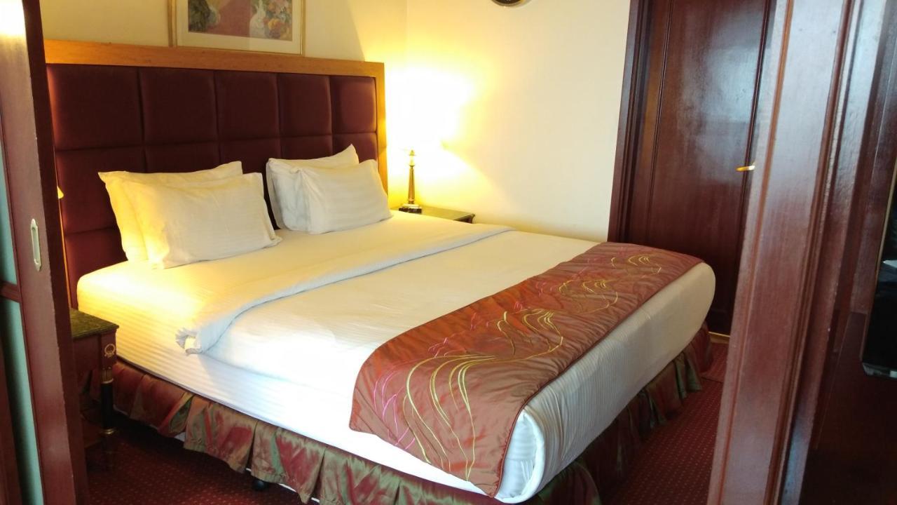 Times Square Service Apartment At Kuala Lumpur Buitenkant foto