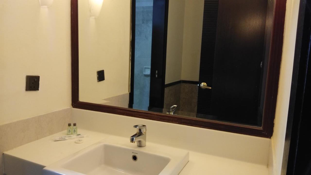 Times Square Service Apartment At Kuala Lumpur Buitenkant foto